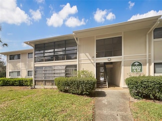 6002 Laketree Ln Unit B, Temple Terrace, FL 33617