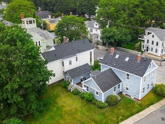 65 Bromfield St, Newburyport, MA 01950