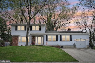 104 Moore St, Woodbury Heights, NJ 08097