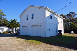 140 Chadwick Ln, Harkers Island, NC 28531