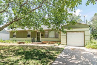 17 Rambler Rd, Hutchinson, KS 67502