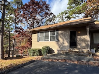 33 Vaqueria Ln, Hot Springs Village, AR 71909