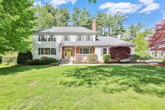 24 Heritage Cir, East Longmeadow, MA 01028