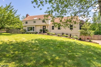 1380 Tullo Rd, Martinsville, NJ 08836