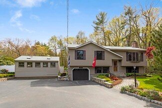 740 Haverhill St, Rowley, MA 01969