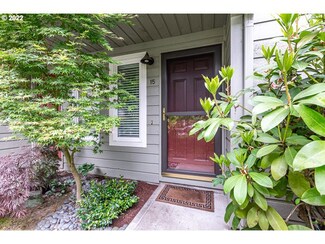4880 SW Scholls Ferry Rd Unit 15, Portland, OR 97225