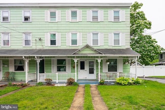 309 N 5th Ave, Royersford, PA 19468