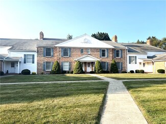 286 Windsor Ridge Unit 26, New Castle, PA 16105