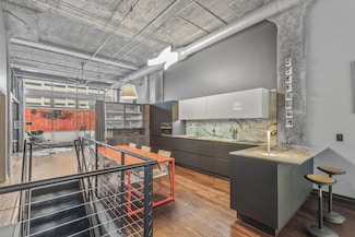 521 S 7th St Unit 102, Minneapolis, MN 55415