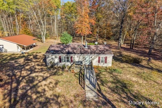 1675 W Willow St, White Cloud, MI 49349