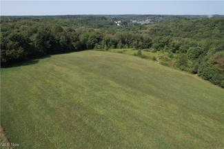5147 Avalon Rd NW, Carrollton, OH 44615