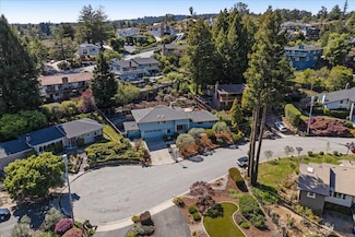 111 Esmeralda Dr, Santa Cruz, CA 95060