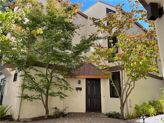 685 Waverley St, Palo Alto, CA 94301