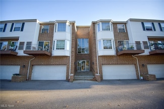 20996 Detroit Rd Unit 5, Rocky River, OH 44116