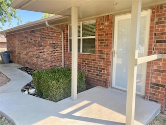 217 E Lincoln Ave, Edmond, OK 73034