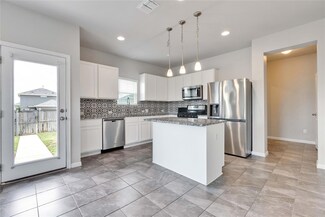 1109 Esplanade Pkwy, San Marcos, TX 78666