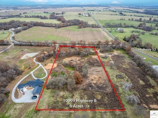 10009 B Hwy, Windsor, MO 65360