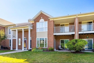45688 Warwick Dr Unit 29, Macomb, MI 48044