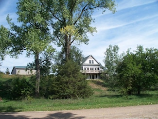 511 E Southern Rd, Coldwater, MI 49036