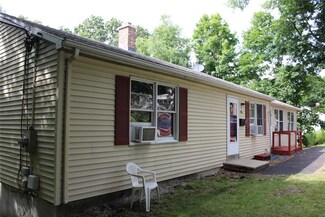 116 Mechanics St, Putnam, CT 06260