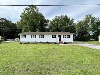 16168 Smithfield Heights Dr, Smithfield, VA 23430