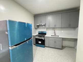 250 E 207th St Unit 2A, Bronx, NY 10467