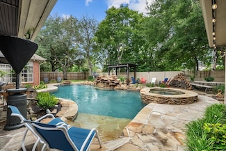 4503 Honeywood Ct, Houston, TX 77059