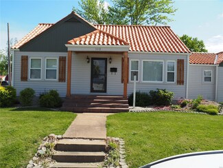 112 W Monroe Ave, Owensville, MO 65066