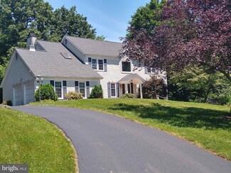 1513 Grovenor Ct, West Chester, PA 19380