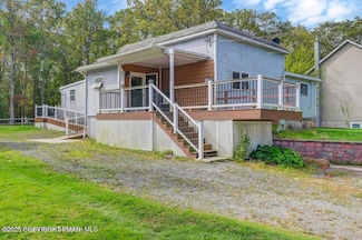 50 Little Lake Rd, Jefferson Township, PA 18436