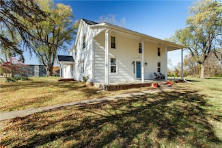 1837 E Z Hwy, Bates City, MO 64011