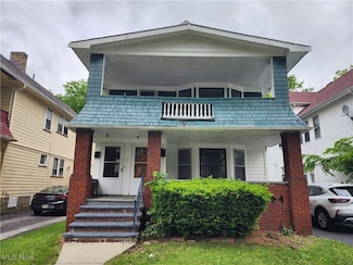 820 Helmsdale Rd Unit 820, Cleveland, OH 44112