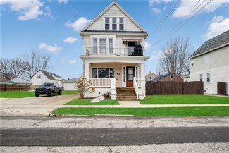 34 Pleasant Pkwy, Buffalo, NY 14206
