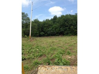 288 Flat Rd, Mercer, PA 16137