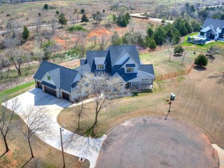 2457 Chapel Cir, Goldsby, OK 73093