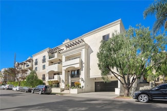 11863 Darlington Ave Unit 301, Los Angeles, CA 90049