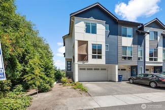 14715 Admiralty Way Unit B1, Lynnwood, WA 98087
