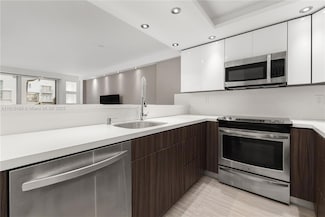 401 Ocean Dr Unit 221, Miami Beach, FL 33139