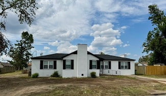 906 N 8th St, Rogers, AR 72756
