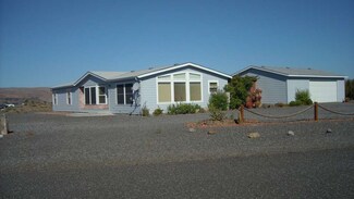 702 Desert Aire Dr N, Mattawa, WA 99349
