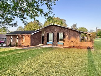 1031 Bayview Dr, Gallatin, TN 37066