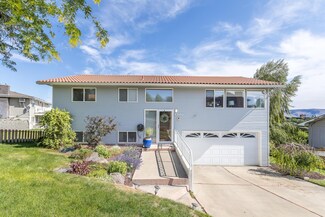 1201 W Orchard Ave, Selah, WA 98942