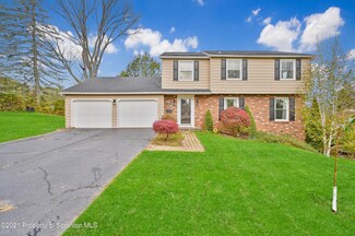 605 Gladiola Dr, Clarks Summit, PA 18411