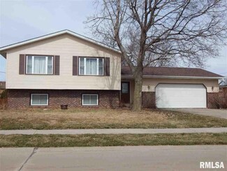 1009 27th Avenue Ct, Silvis, IL 61282