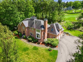 1 1/2 Lamb Rd, Nashua, NH 03062