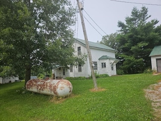 2142 310th Ave, Chelsea, IA 52215