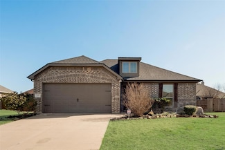 1117 Colony Dr, Greenville, TX 75402
