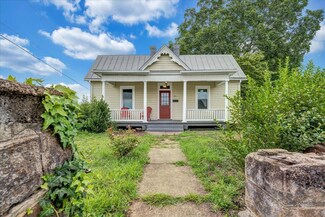 920 Bedford Rd, Vinton, VA 24179