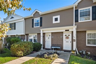 208 Countryside Dr, Mc Kees Rocks, PA 15136