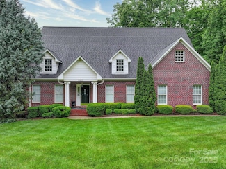 3015 Hamptonbrook Dr, Gastonia, NC 28056
